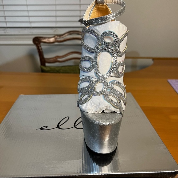 NIB Ellie Silver Platform Heeled Glitter Sandals Stilettos sz 6 - Picture 8 of 12